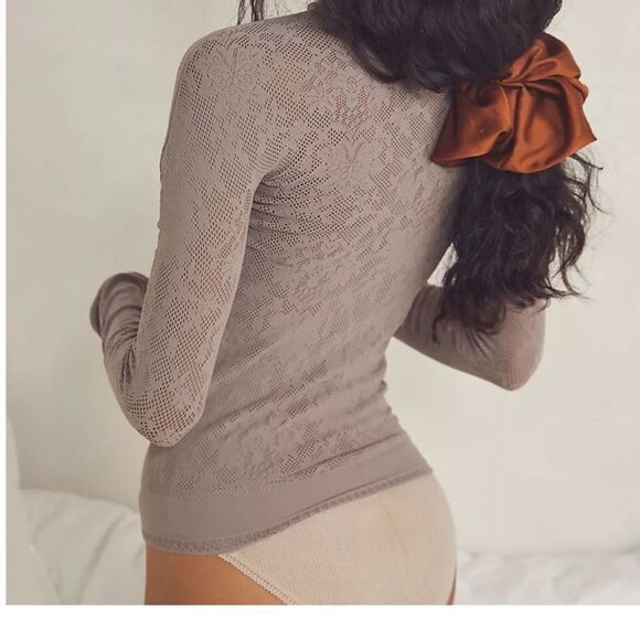 Free People | Intimately Note To Self Long Sleeve Smoked Truffle M/L - Picture 3 of 4